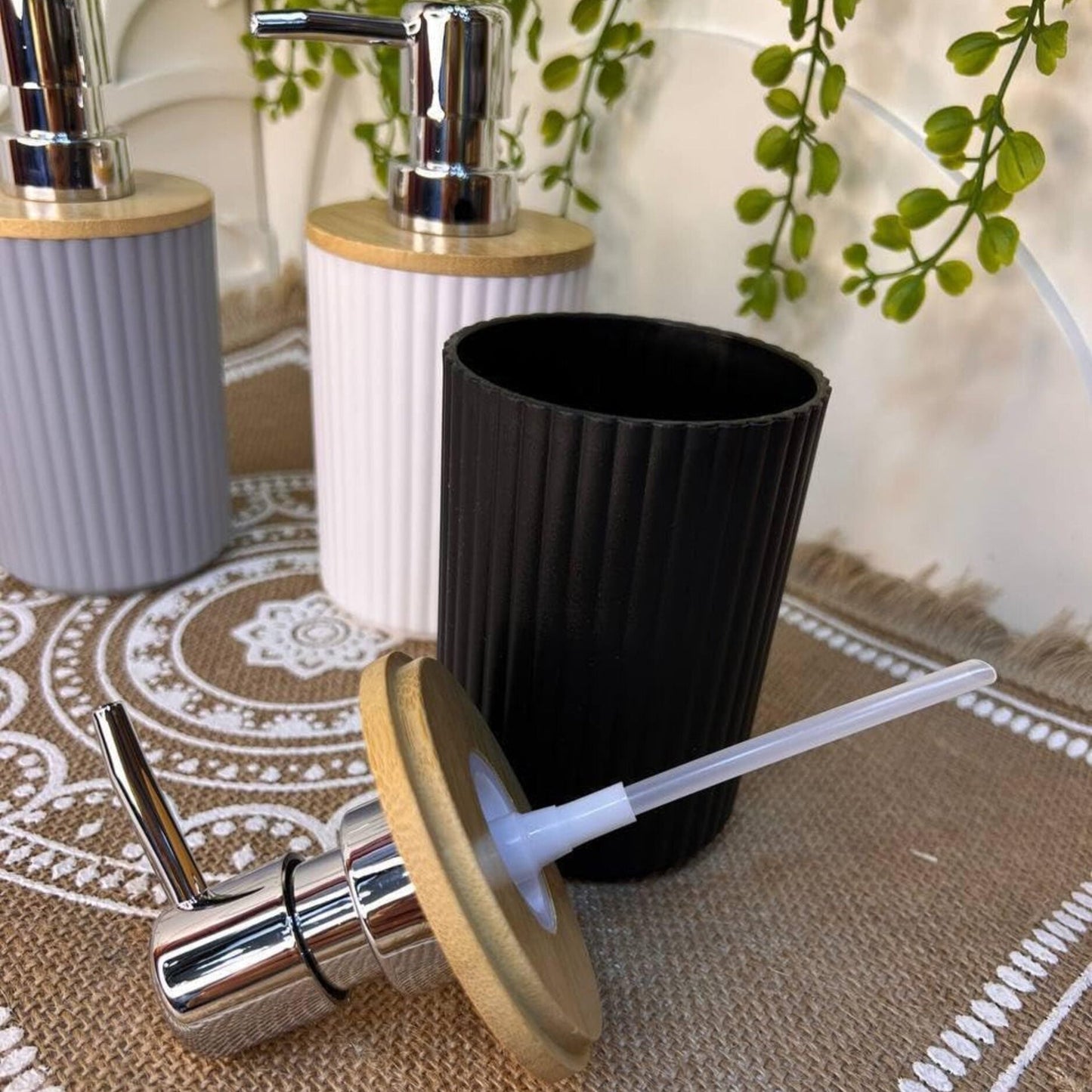 Ribbed Multipurpose Liquid Dispenser with Wooden Lid