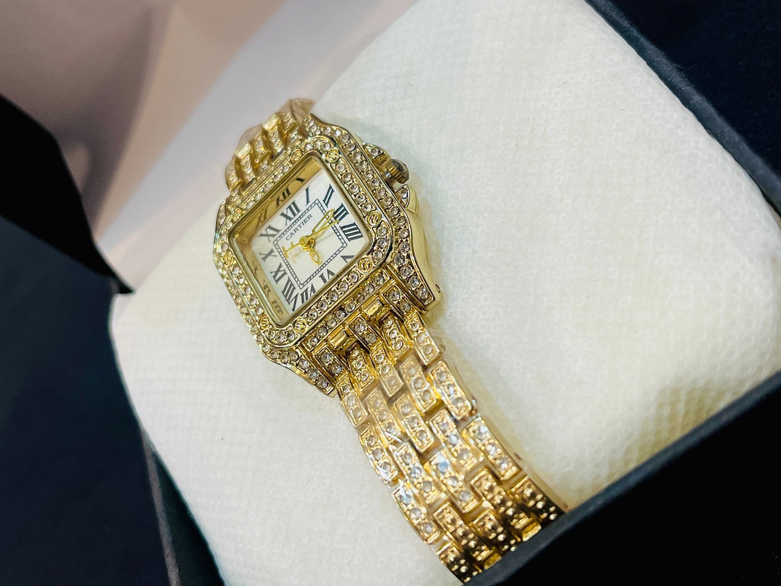 CARTIER PREMIUM WATCH
